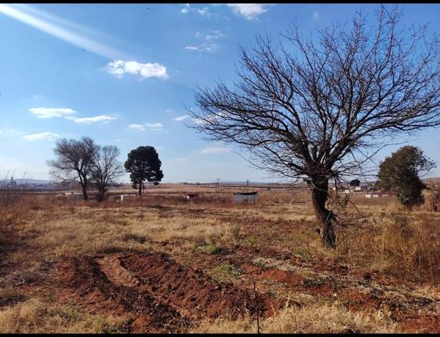 LAND FOR SALE IN LENASIA SOUTH